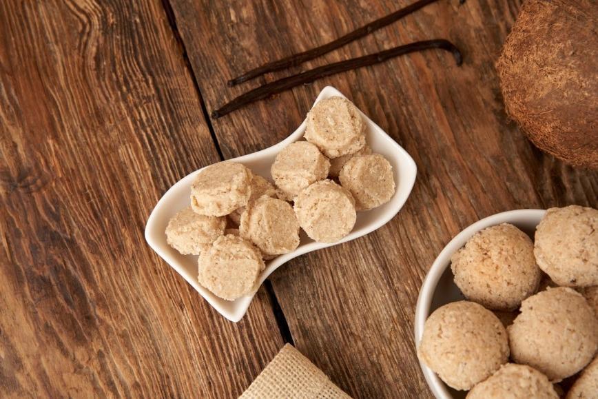 Organic Vanilla Coconut Bites